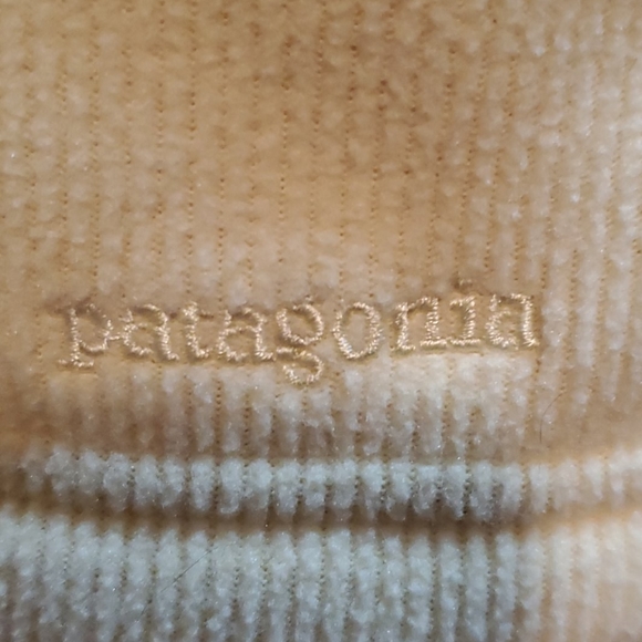 Patagonia Synchilla Creamy Yellow Jacket - Picture 6 of 11